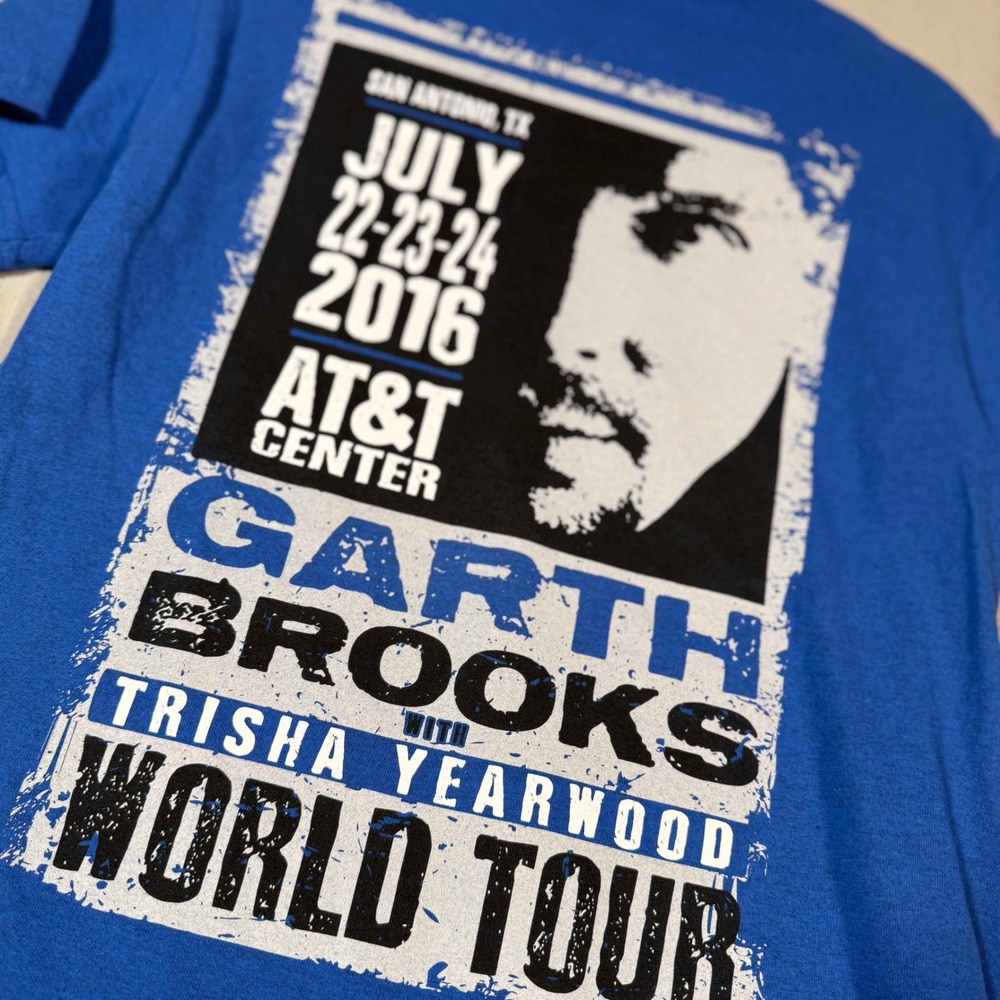 Garth Brooks World Tour 2016 San Antonio Concert T-Shirt Blue Mens Size Small